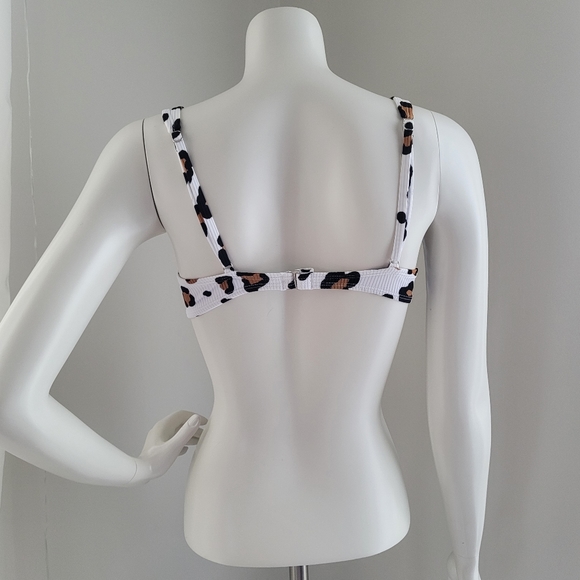 Xhilaration leopard print bikini top - Picture 3 of 6